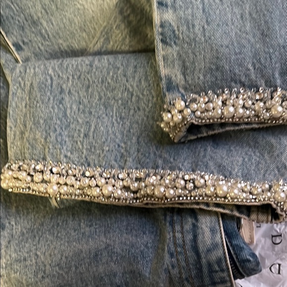 NWT Alice + Olivia Ora embellished Jeans 26 - Picture 6 of 7